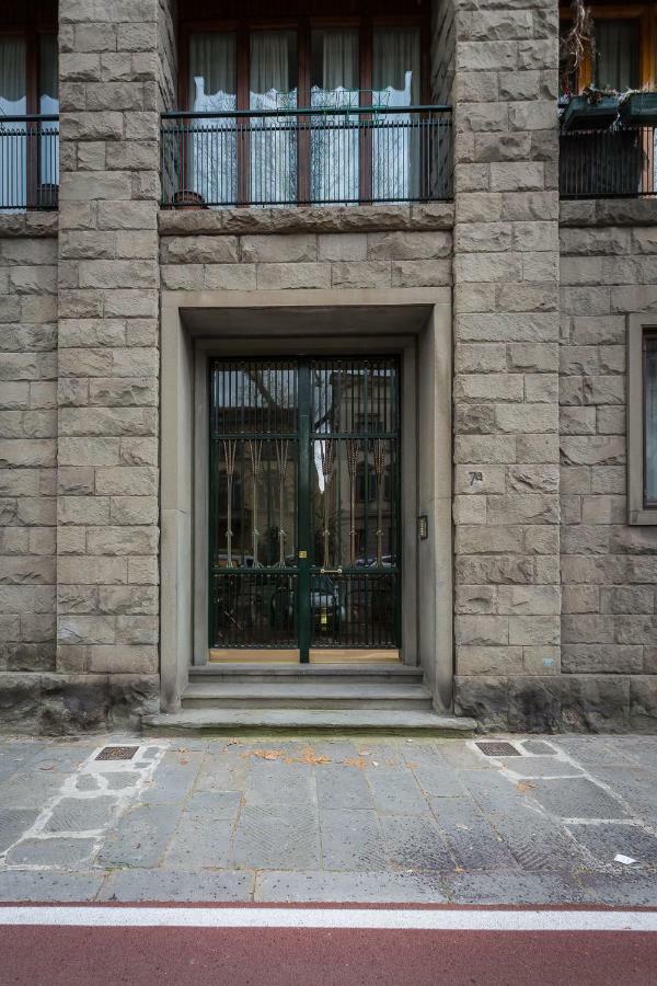 Ferrhouse Charm In Florence Two Lifts ภายนอก รูปภาพ