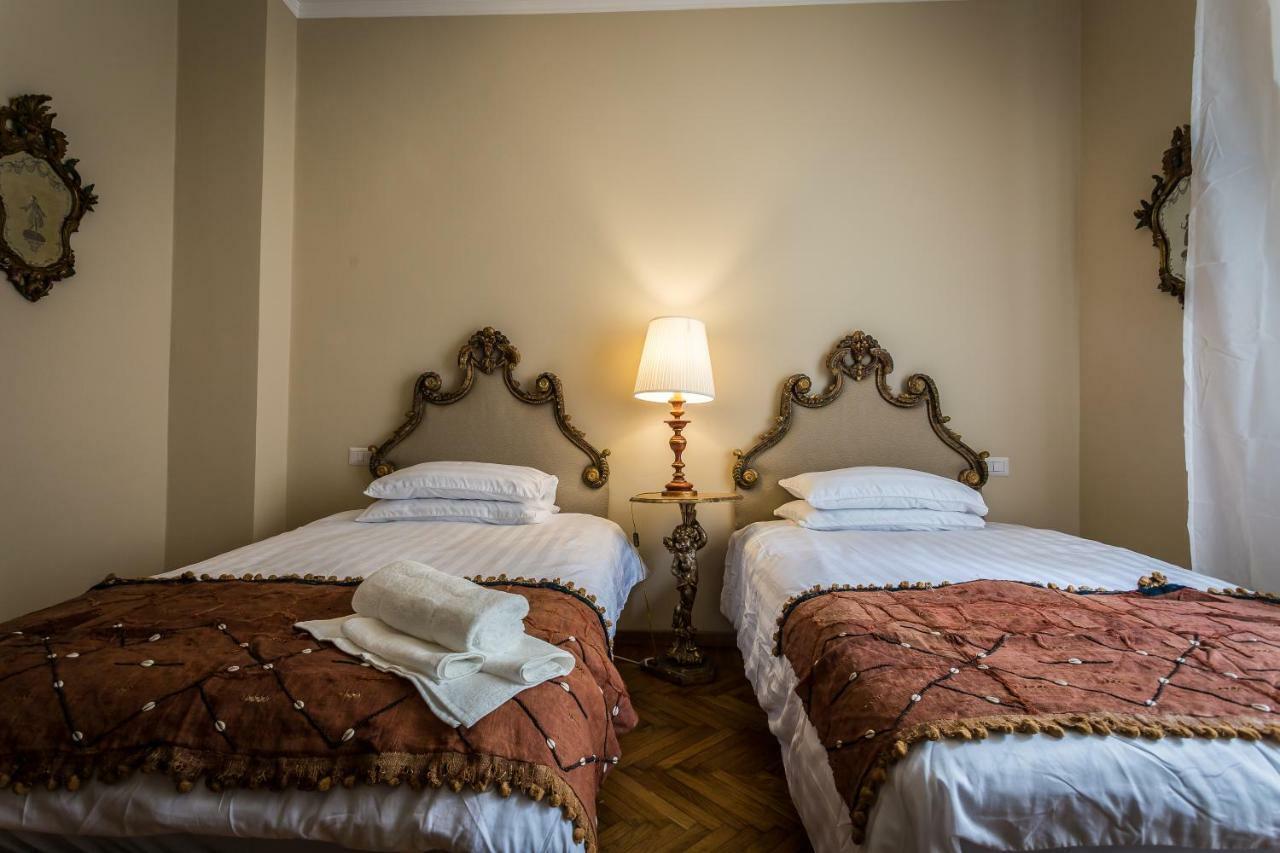 Ferrhouse Charm In Florence Two Lifts ภายนอก รูปภาพ